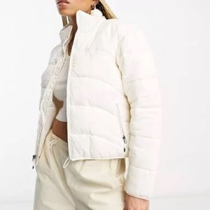 NWT! The North Face NSE 2000 puffer jacket in white XL